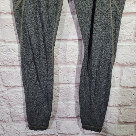 Athleta Heathered Gray High Rise Ankle Leggings - Picture 3 of 10